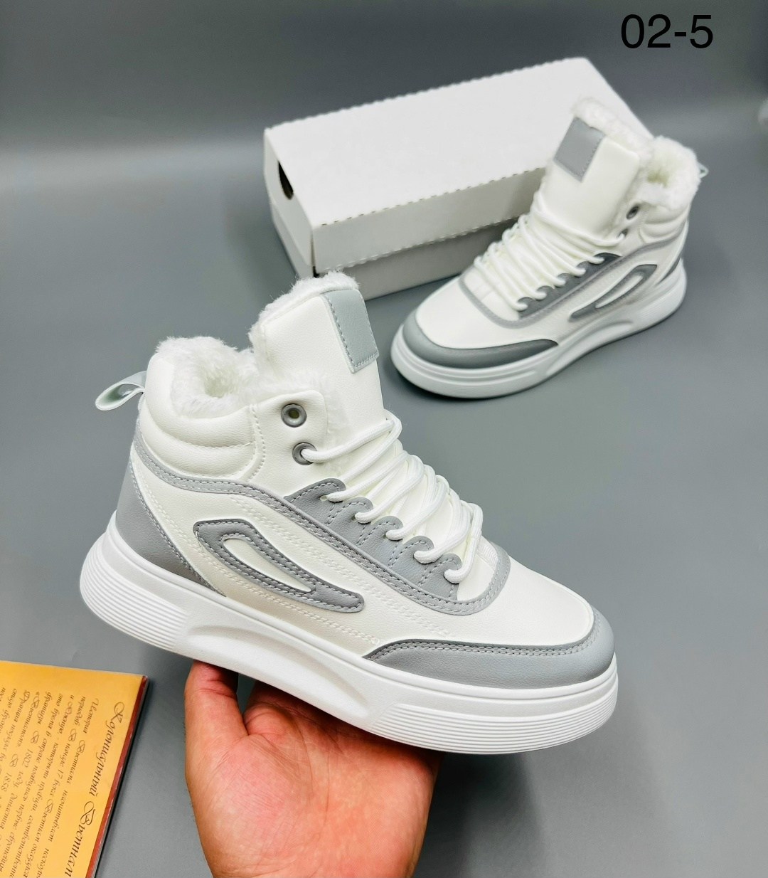 кроссовки женскиe,кроссовки женские зимние,кроссовки зимние женские белые,кроссовки зимние белые,белые кроссовки женские