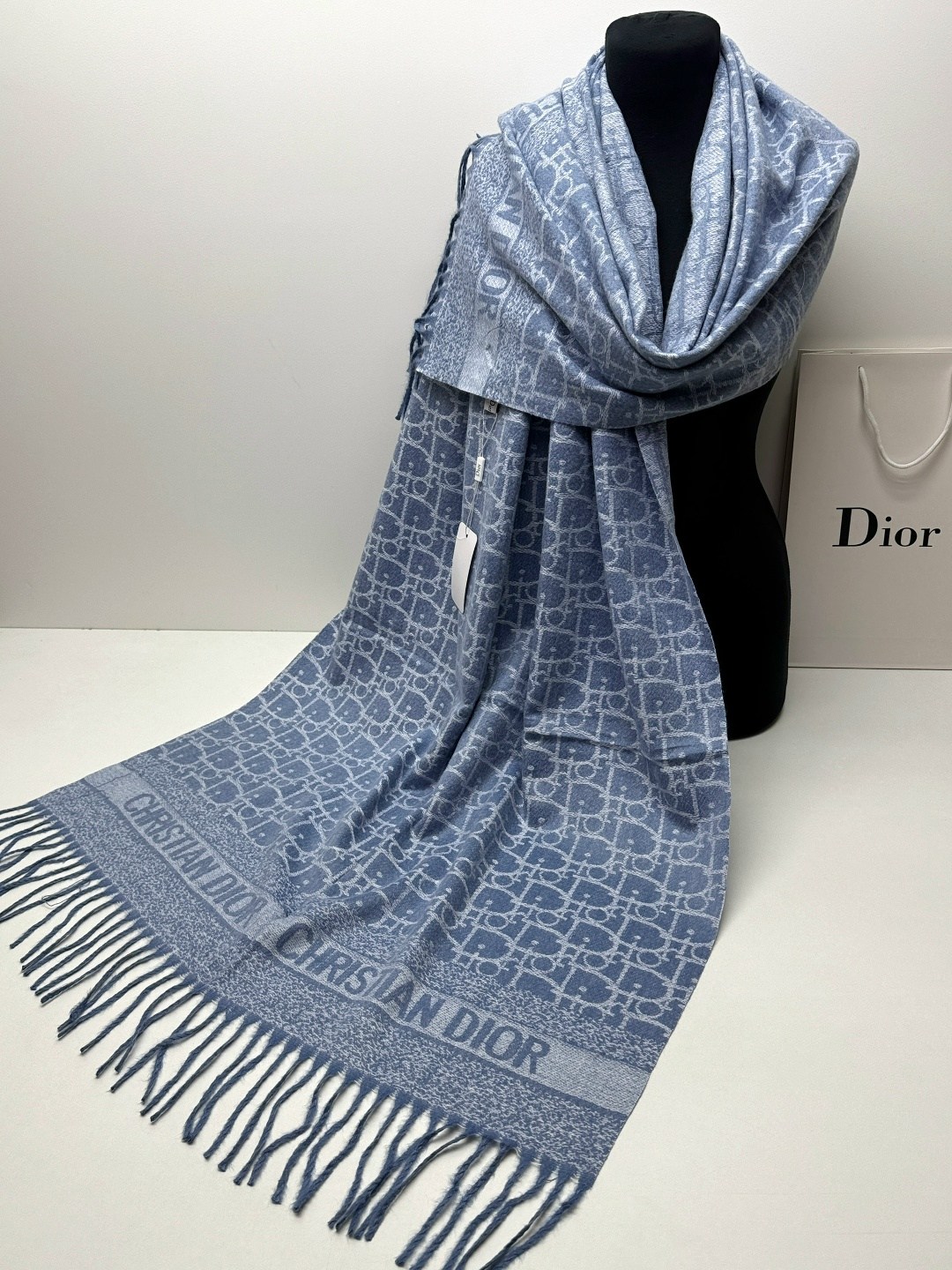 палантины dior,палантин диор,палантин женские,палантин теплый,палантин christian dior