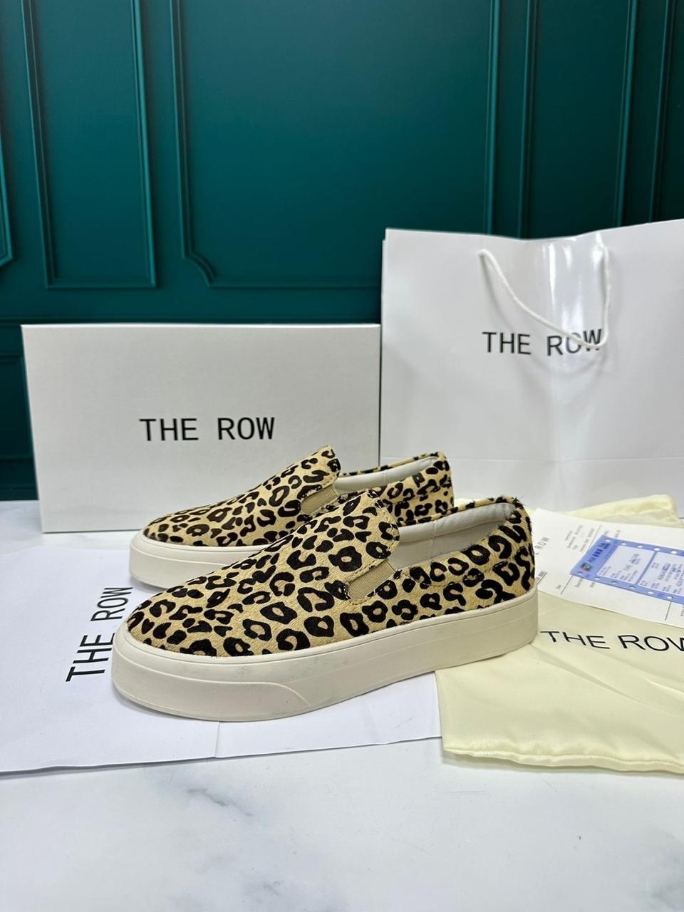 слипоны женские,,лоферы леопардовые женские,слипоны из натуральной замши the row,эконика леопардовые ботинки