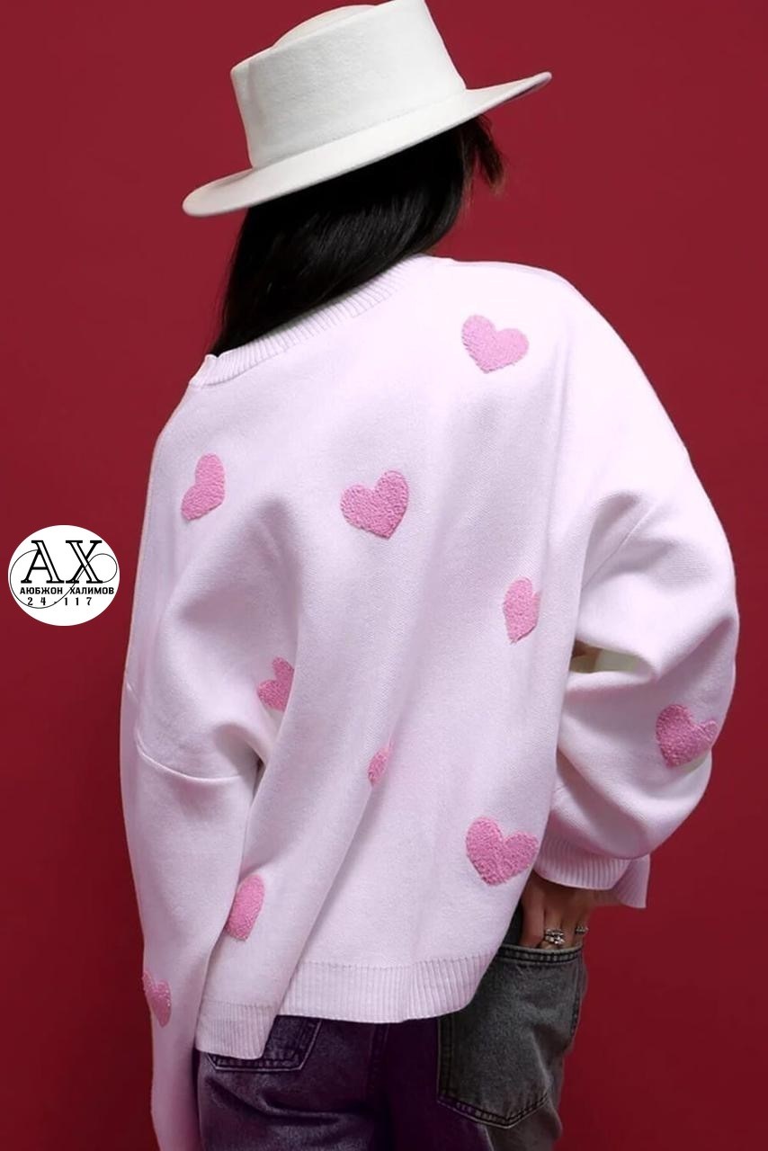 свитер сердечки оверсайз,свитер с сердечками,свитер оверсайз с сердцами,кофта оверсайз,свитер женский оверсайз с сердечками