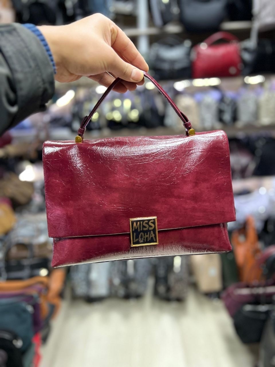 клатч,сумка,сумка бордовая лакированная,бордовая сумка,модная сумка