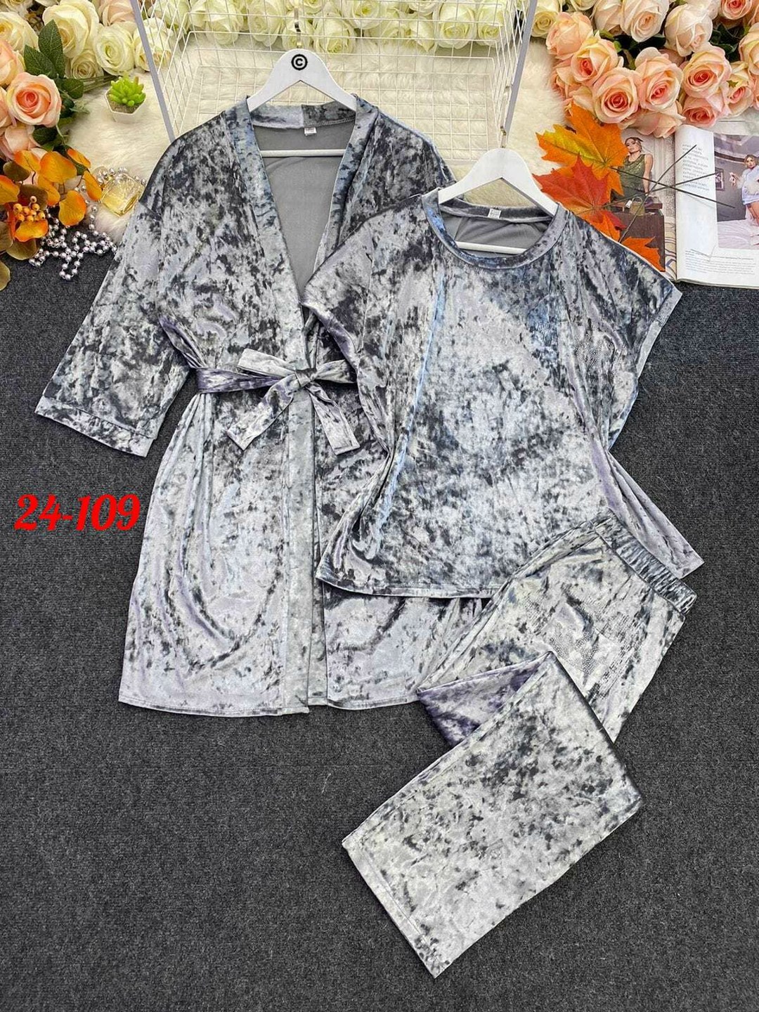 костюмы брючные,велюровые костюмы,велюровый брючный костюм женский,домашний велюровый костюм,велюровый комплект