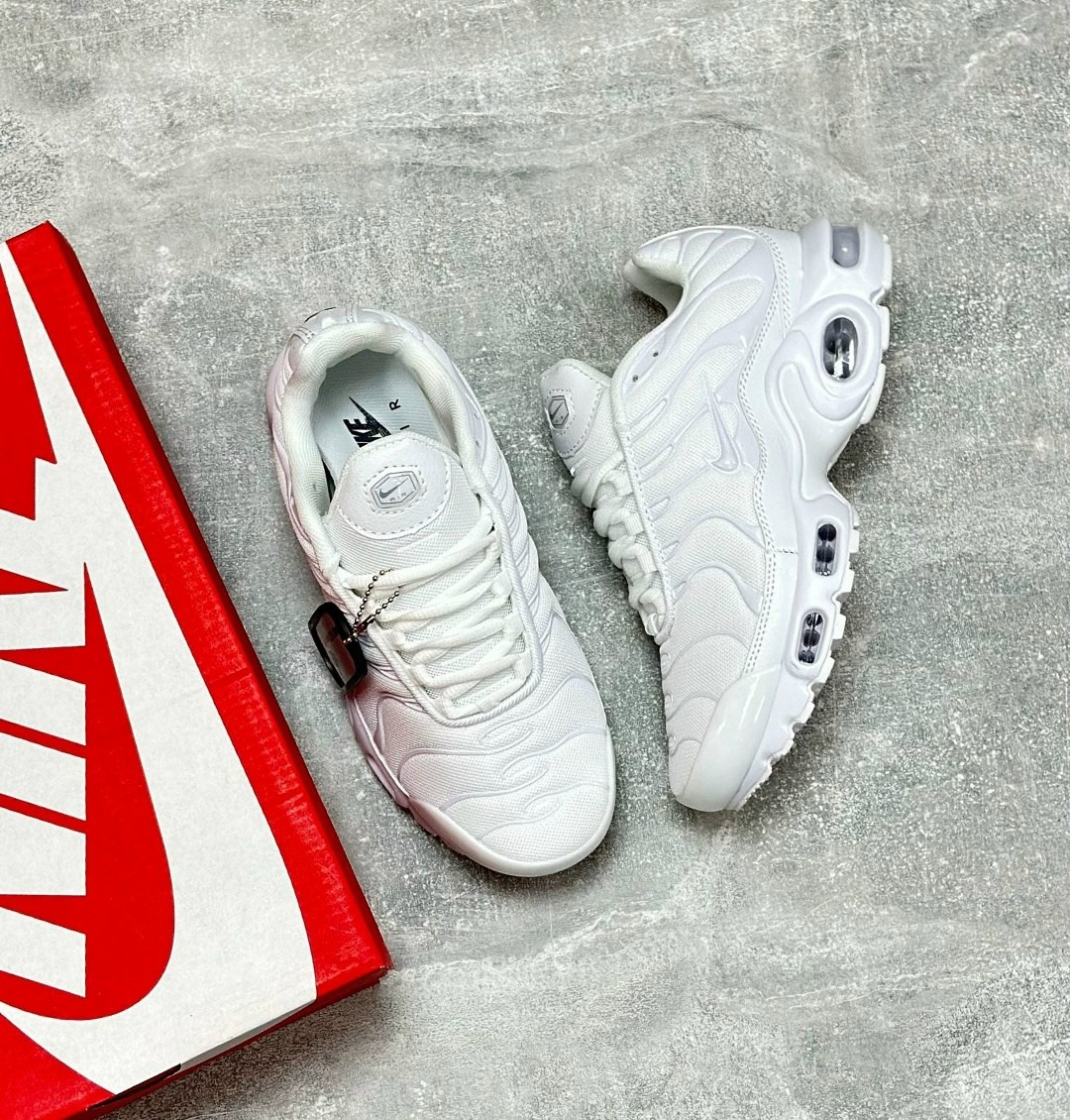 кроссовки nike air max plus tn,nike air max plus tn,nike air max tn plus white,кроссовки мужские nike air max plus,nike air max tn