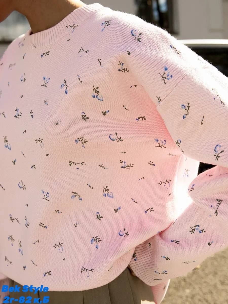 свитер с цветочной вышивкой,свитер с вышивкой,свитер,трикотажный свитер,джемпер с цветочками