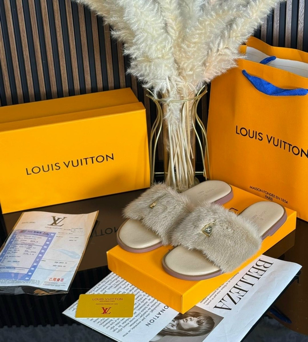 тапочки louis vuitton,шлепанцы louis vuitton,,меховые тапочки луи виттон,тапочки женские