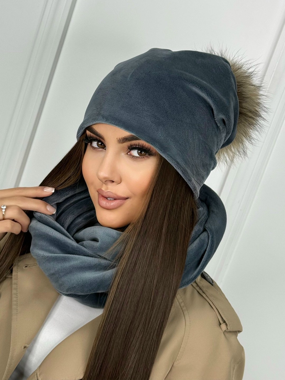 шапка для женщин,женская шапка,комплект шапки,шапка зимняя женская,велюровая шапка