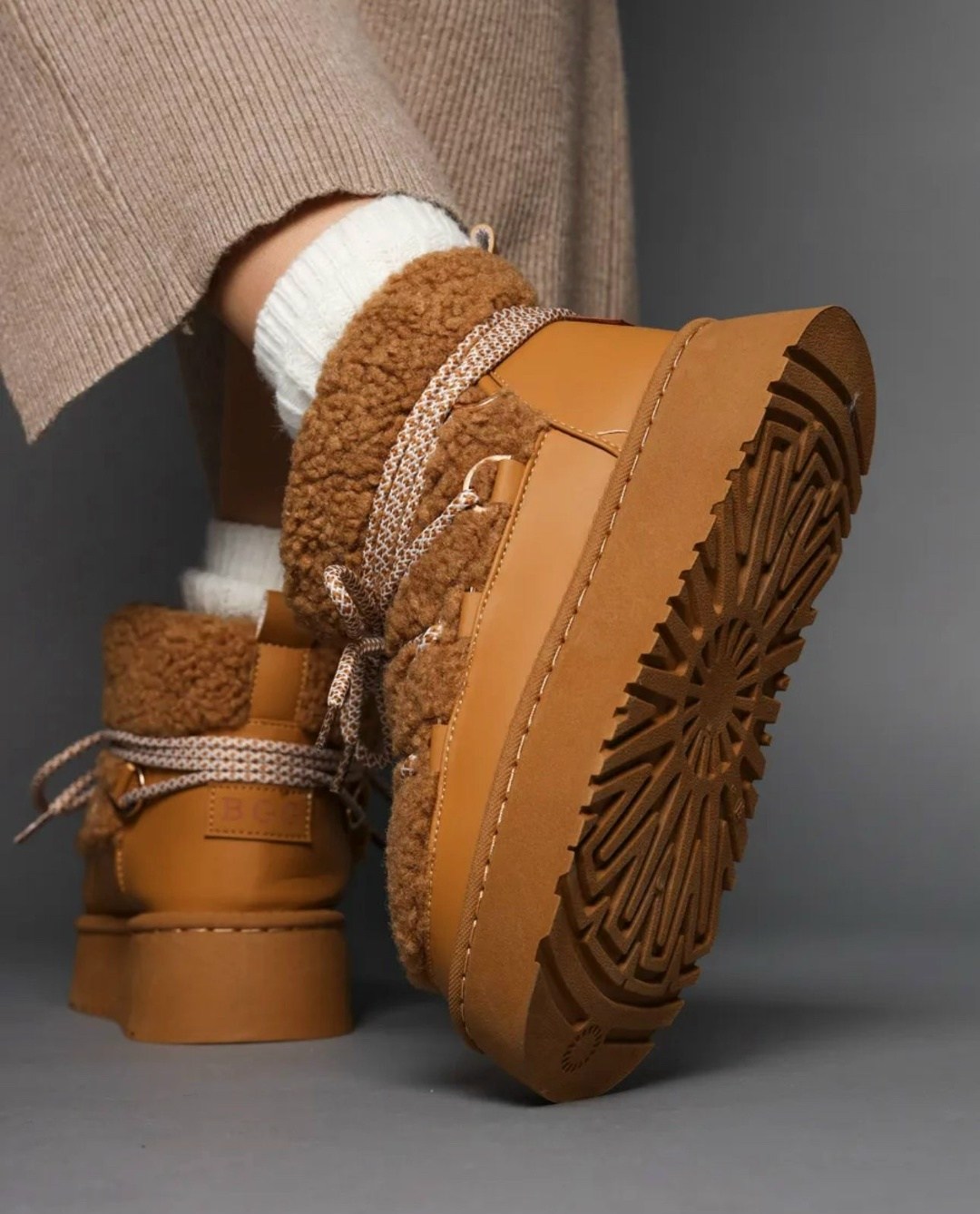 ,женские угги,зимние угги,зимние угги на платформе,угги