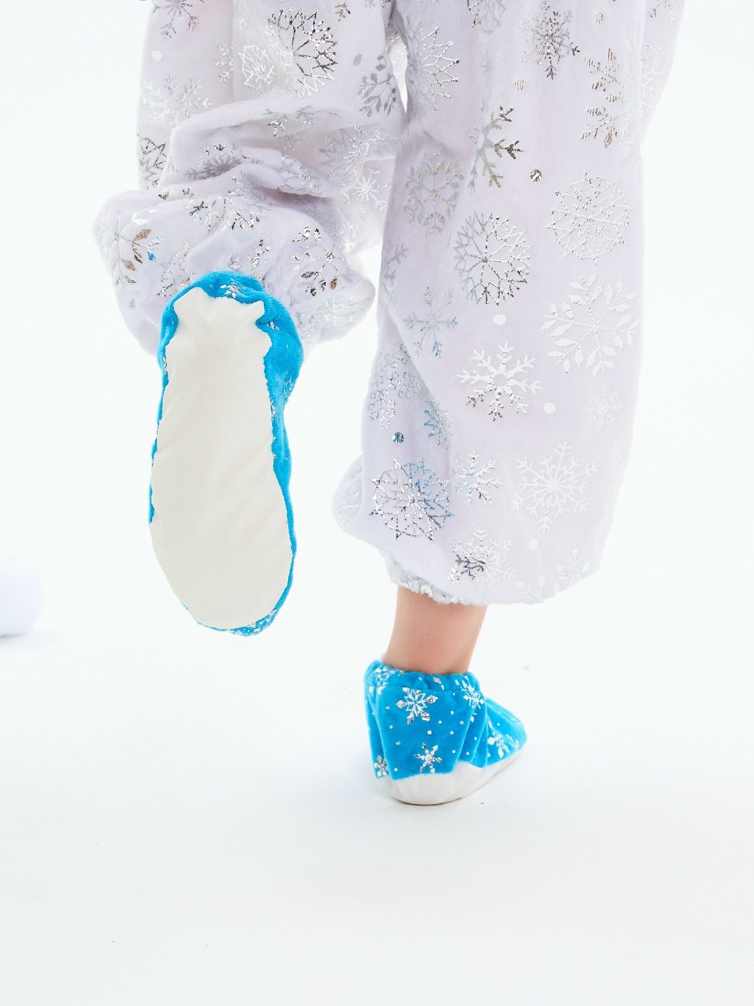 костюм снеговика для мальчика своими руками на новый год,карнавальные костюм снеговик,костюм снеговик,карнавальный костюм детский снеговик,костюм карнавальный снеговичок батик