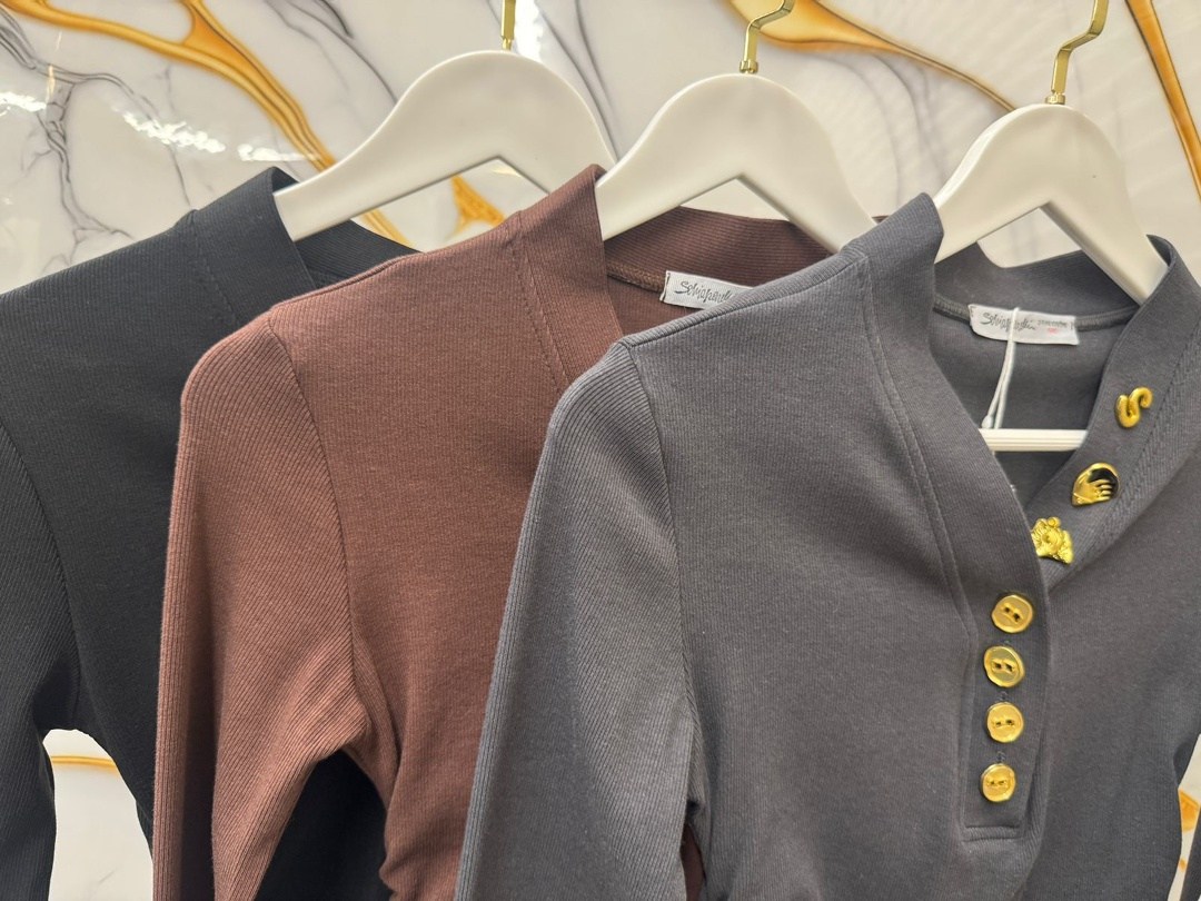 женское трикотажное платье,трикотажное платье,кофта женская,трикотажное платье с длинными рукавами,женская кофточка