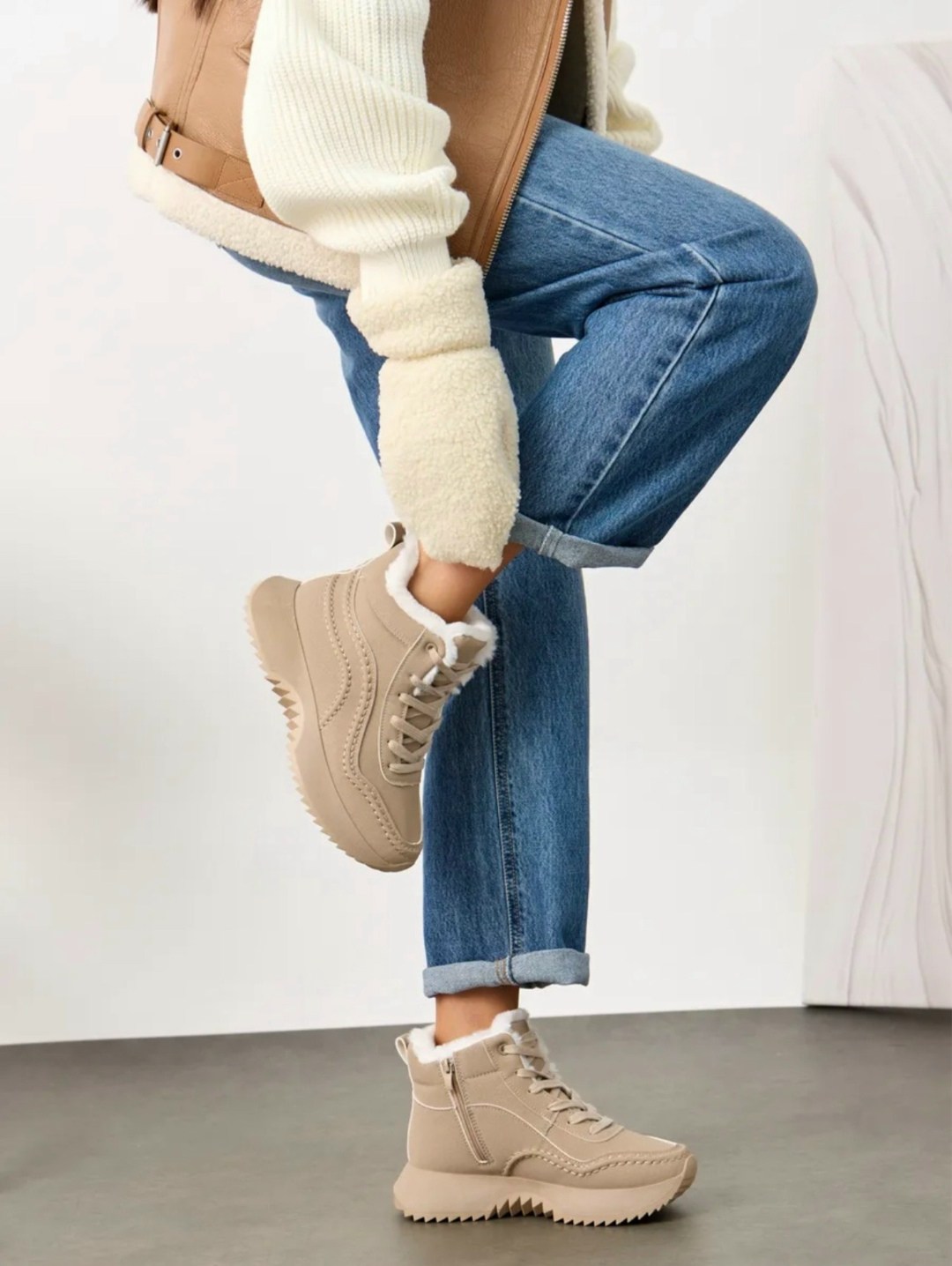 ,кроссовки женскиe,зимние кроссовки женские,зимние кроссовки,бежевые кроссовки