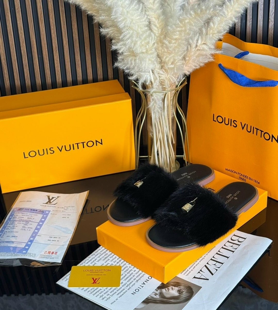 тапочки louis vuitton,шлепанцы louis vuitton,,меховые тапочки луи виттон,тапочки женские