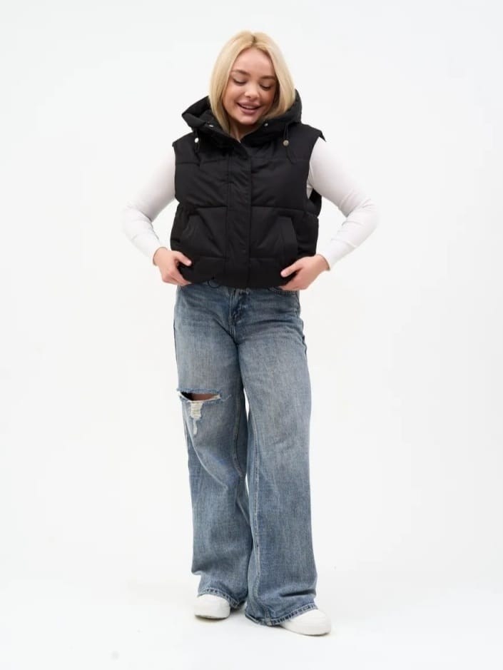жилетка женская,женские жилеты,жилетка с капюшоном,жилет утепленная,жилетка утепленная