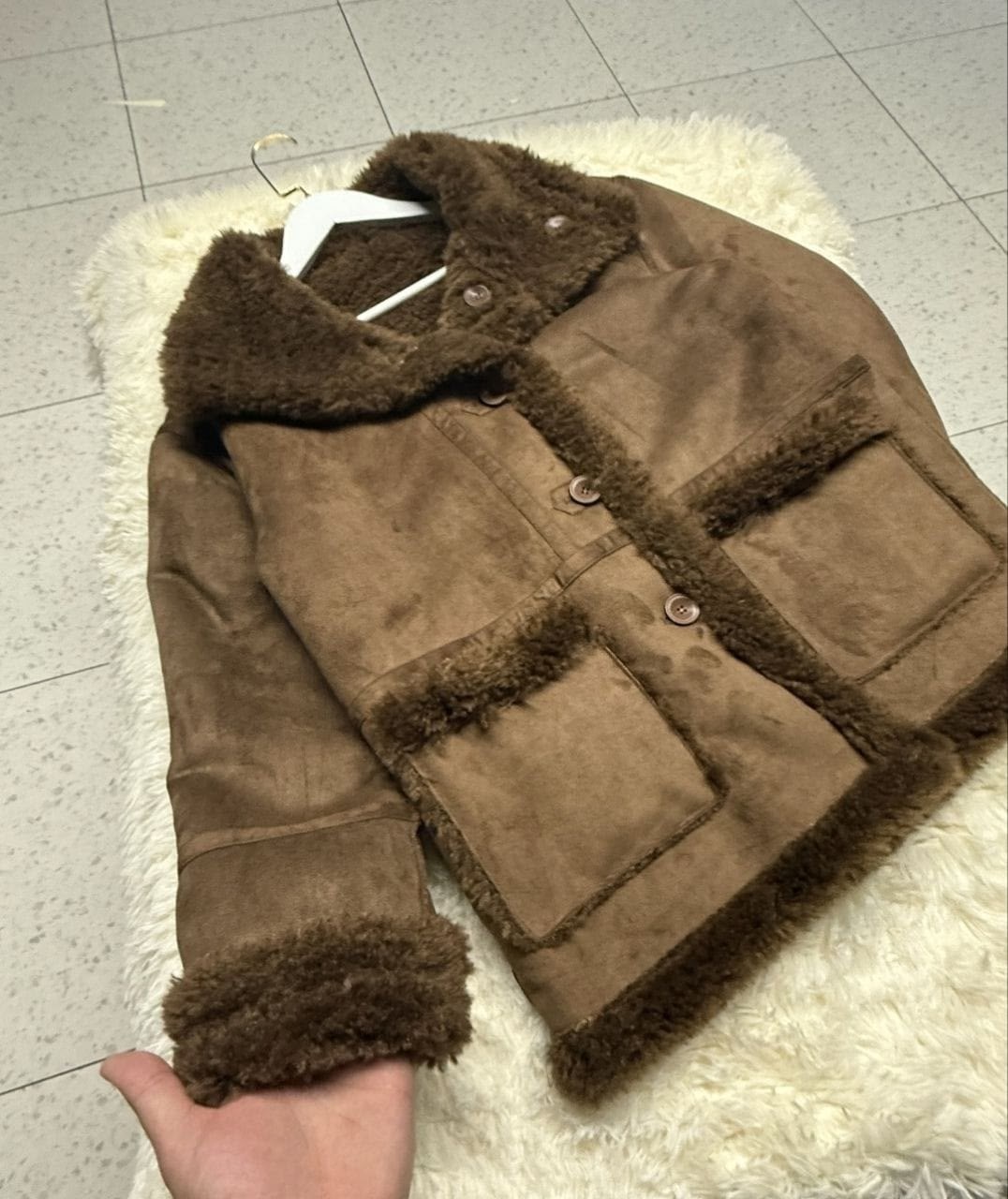 теплая куртка,куртка модная,меховая куртка,зимние куртки,замшевая куртка
