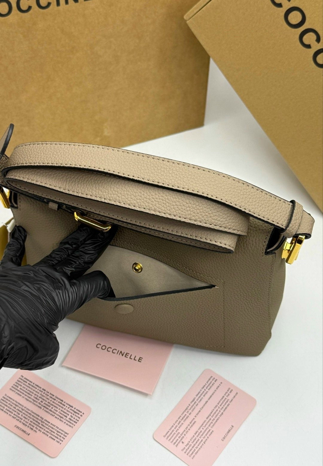 сумка coccinelle,женская сумка coccinelle,кожаная сумка coccinelle,сумка,сумки коричневый