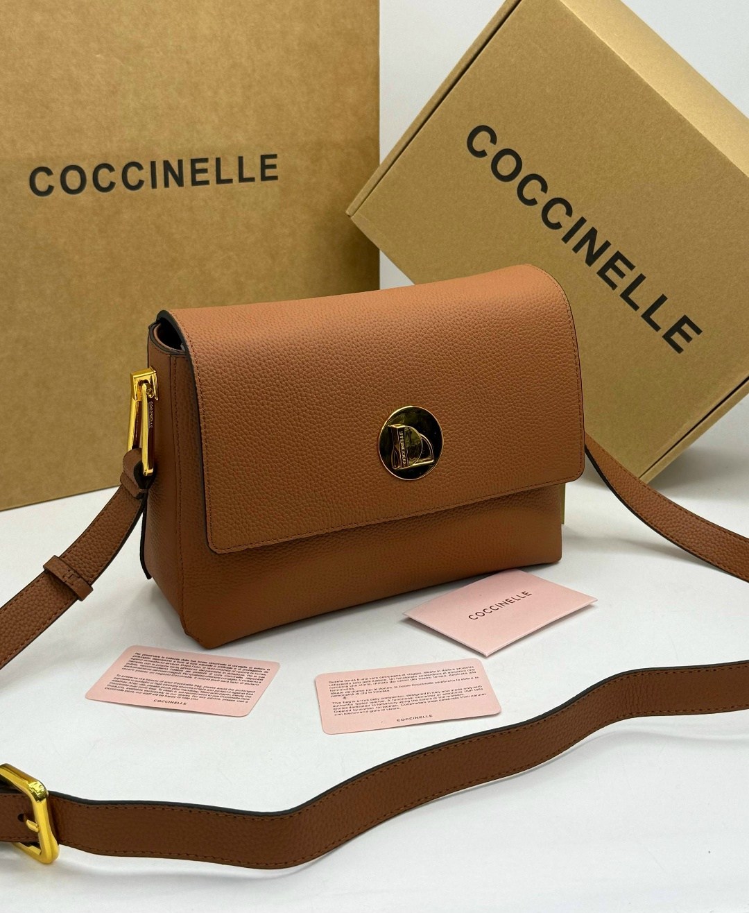 coccinelle сумка,женская сумка coccinelle,кожаная сумка coccinelle,coccinelle сумка на плечо,сумка coccinelle сумка