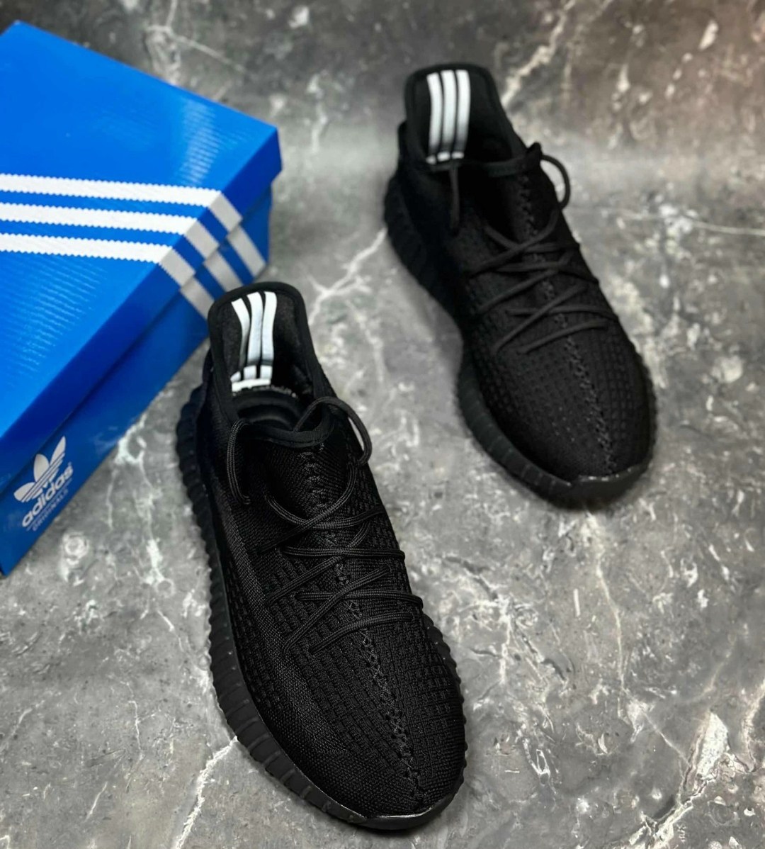 кроссовки адидас мужские изики,мужские кроссовки adidas yeezy boost 350,кроссовки для мужчин,мужские кроссовки,крутые кроссовки мужские