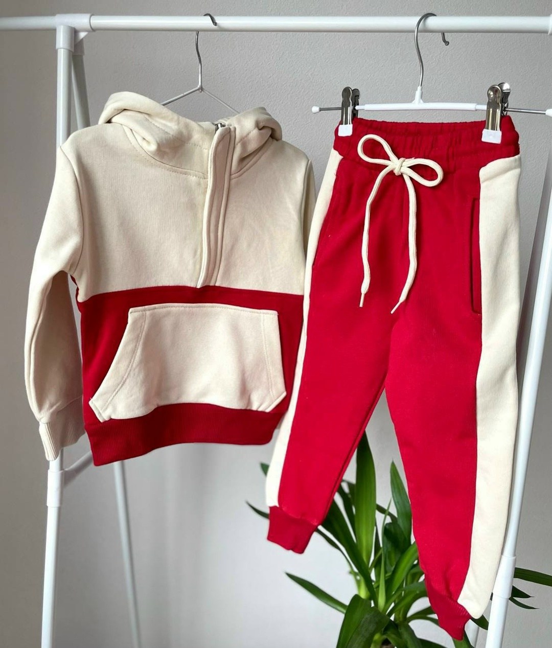 костюмы комплекты,спортивные костюмы для девочек,спортивные костюм,одежда комплект,костюм на флисе