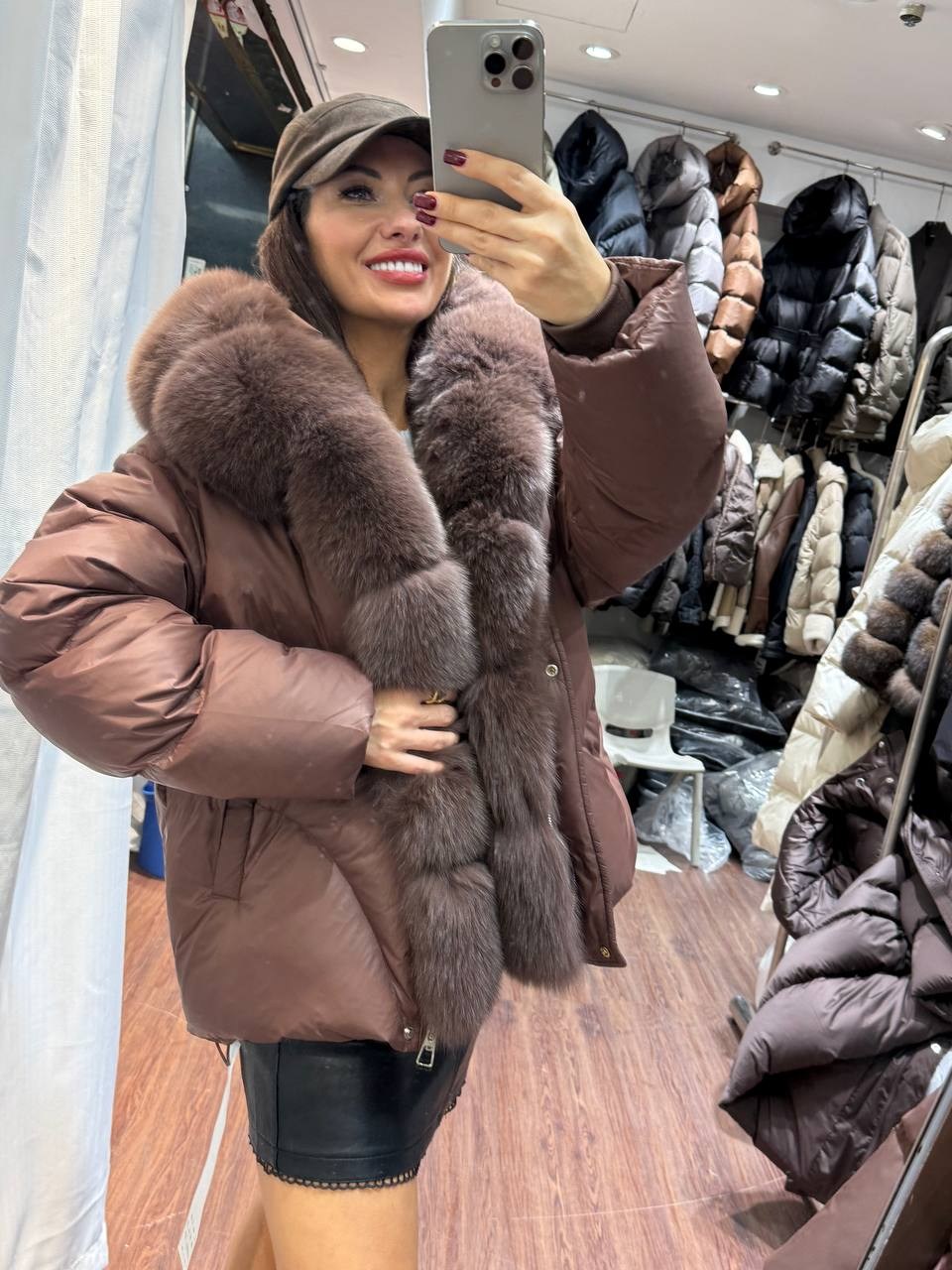 пуховики с натуральным мехом,пуховики с мехом,куртка пуховик с натуральным мехом,короткий пуховик,короткий пуховик женский