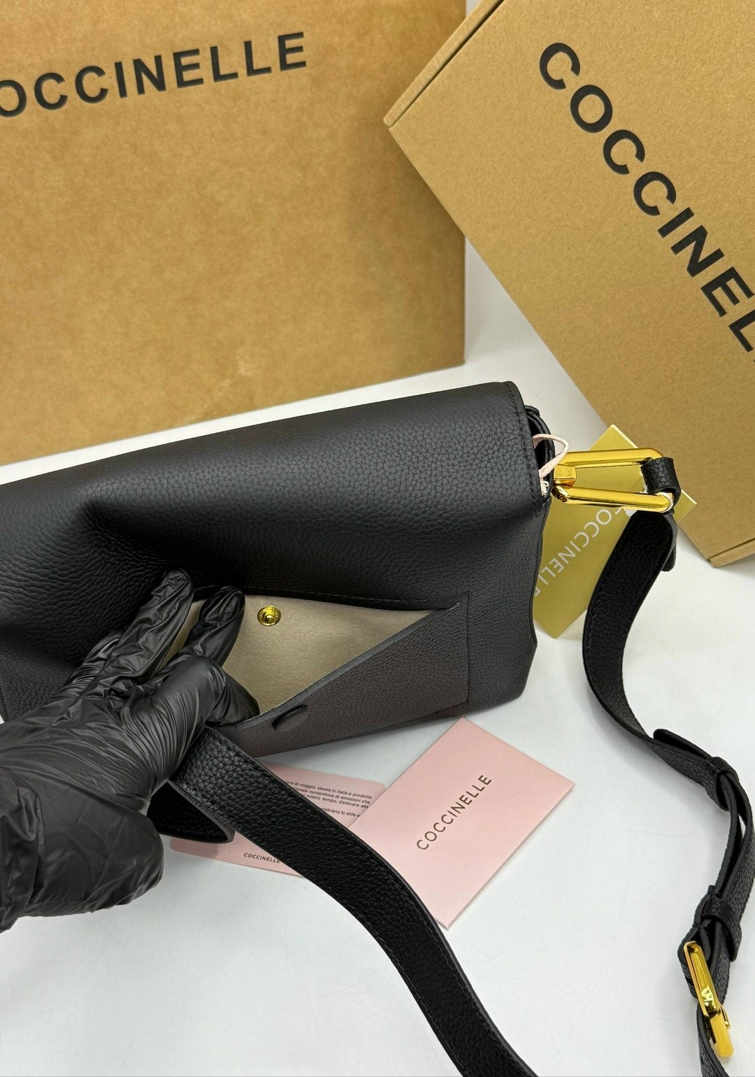 сумка coccinelle,женская сумка coccinelle,сумка через плечо coccinelle,coccinelle сумка на плечо,сумка