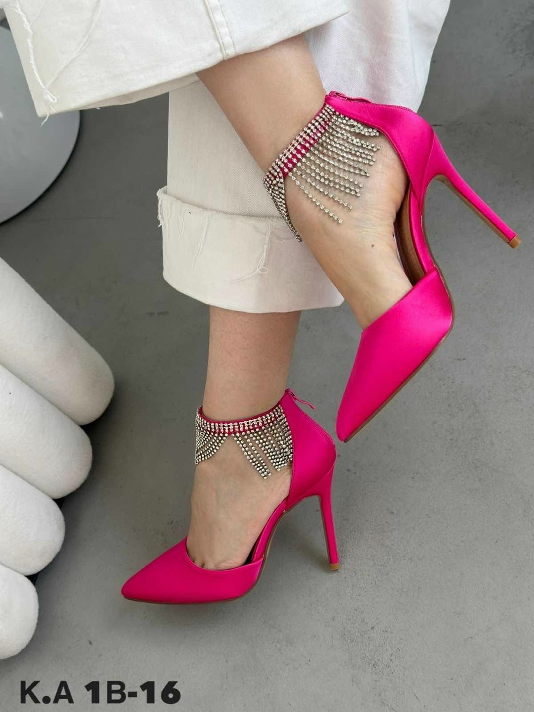 туфли модные,женская ,женская туфля,босоножки на каблуках,босоножки розовые