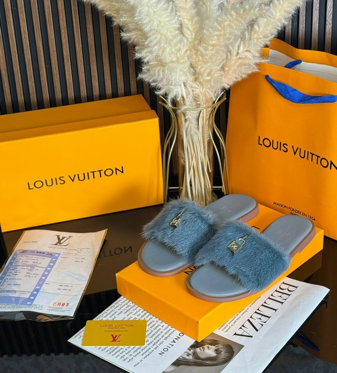 тапочки louis vuitton,шлепанцы louis vuitton,,меховые тапочки луи виттон,тапочки женские