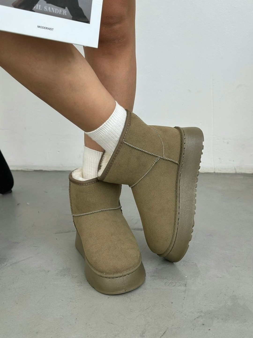 зимняя женская ,женские угги,зимние ботинки,теплая ,женские зимние ботинки