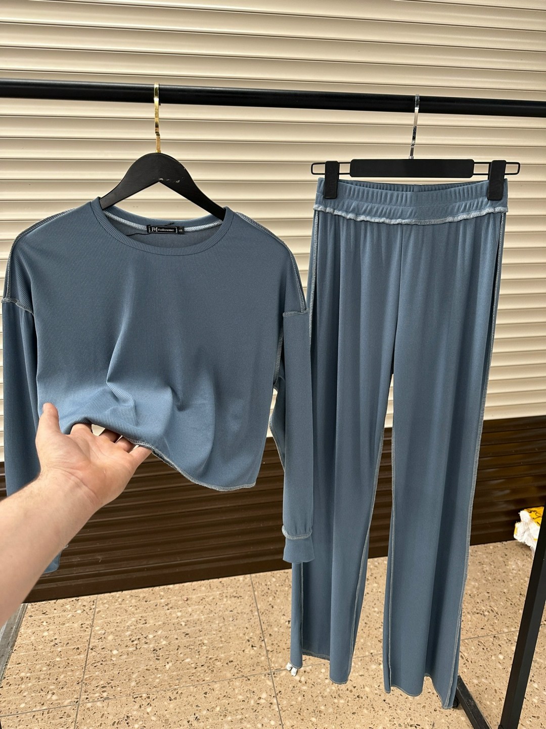 костюмы комплекты,стильные костюмы,женские костюмы,костюмчик,костюмы двойки