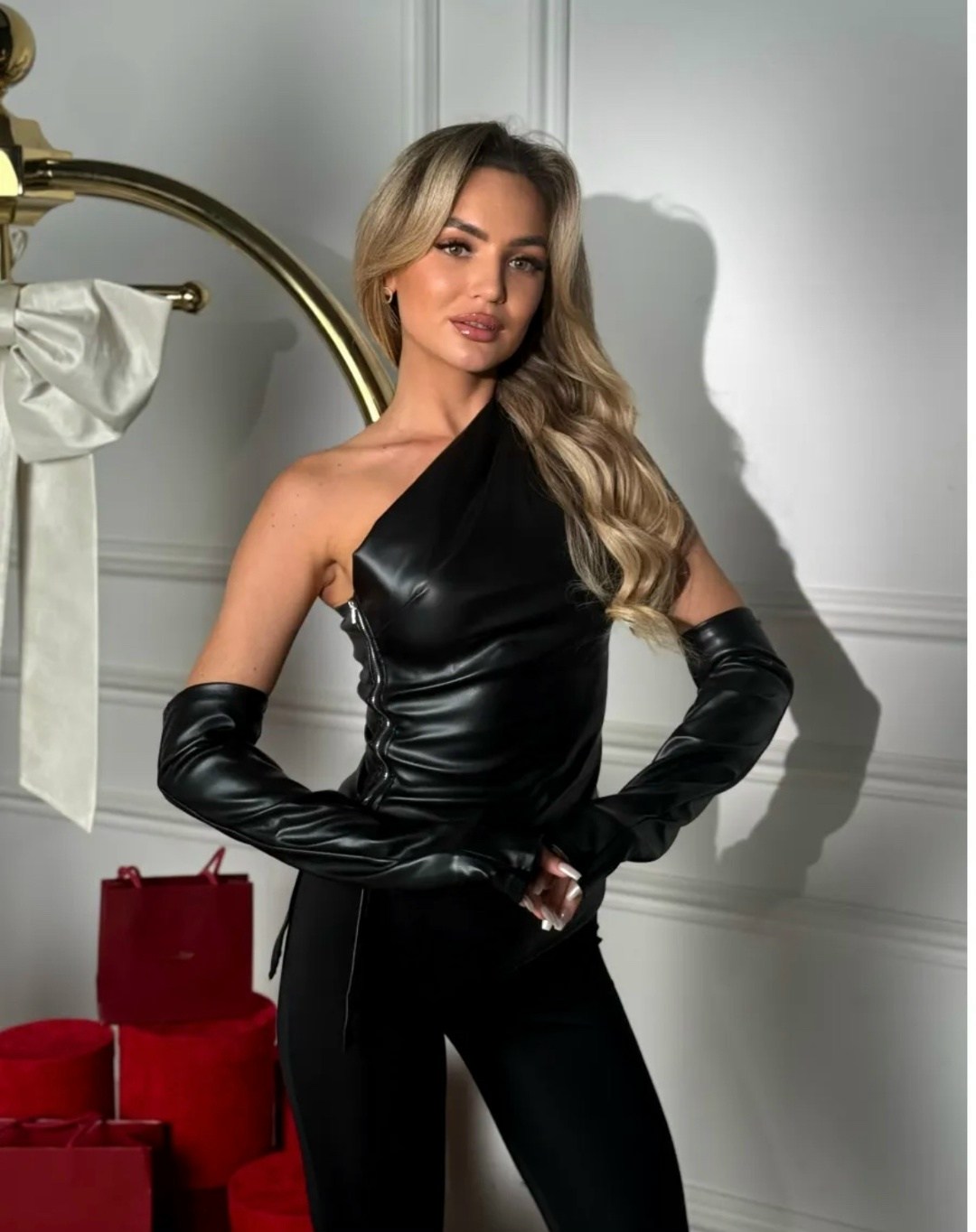 топ кожаный,топ из искусственной кожи,элегантные топы,перчатки кожаные женские