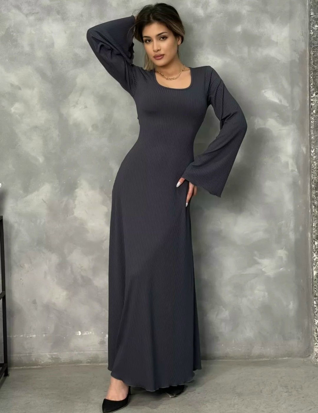 платье лапша длинная,платье с рукавами клеш,трикотажное платье,стильное платье,платье лапша с завязками