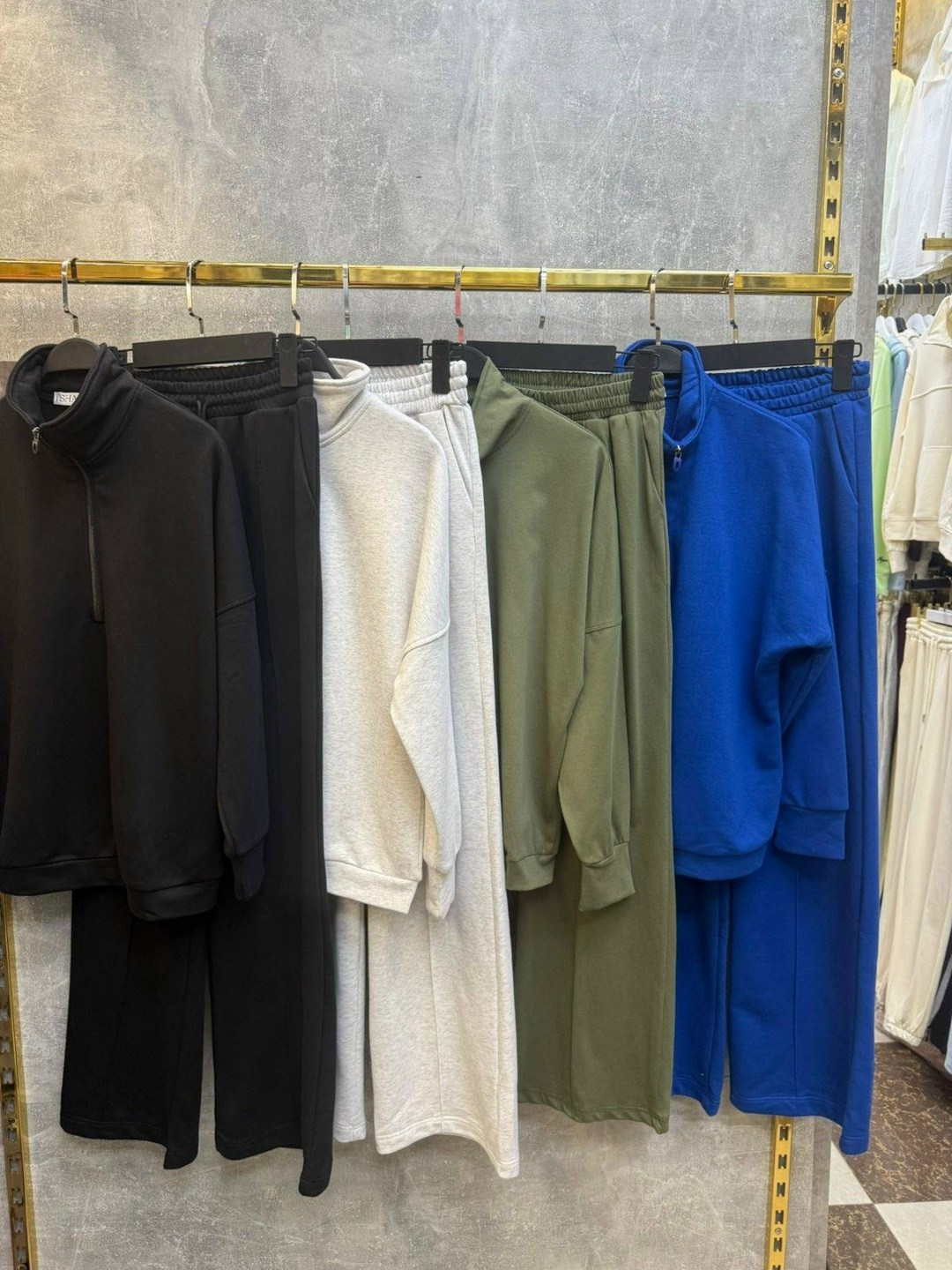 женский костюм на флисе,спортивные женские костюмы,костюм на флисе,теплый костюм на флисе,повседневный спортивный костюм