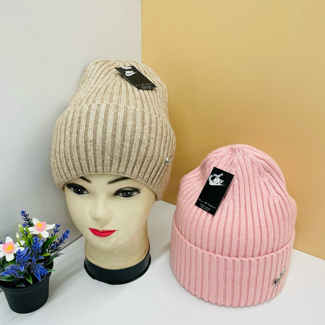 шапка женская,шапка для женщин,женская вязаная шапка,шапка женская зимняя теплая,шапка бини женская