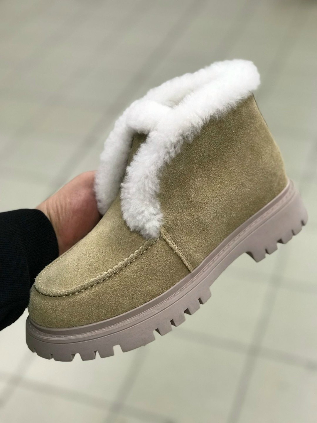 ,зимняя  женская,замшевые угги,зимняя ,ботинка женские зимние