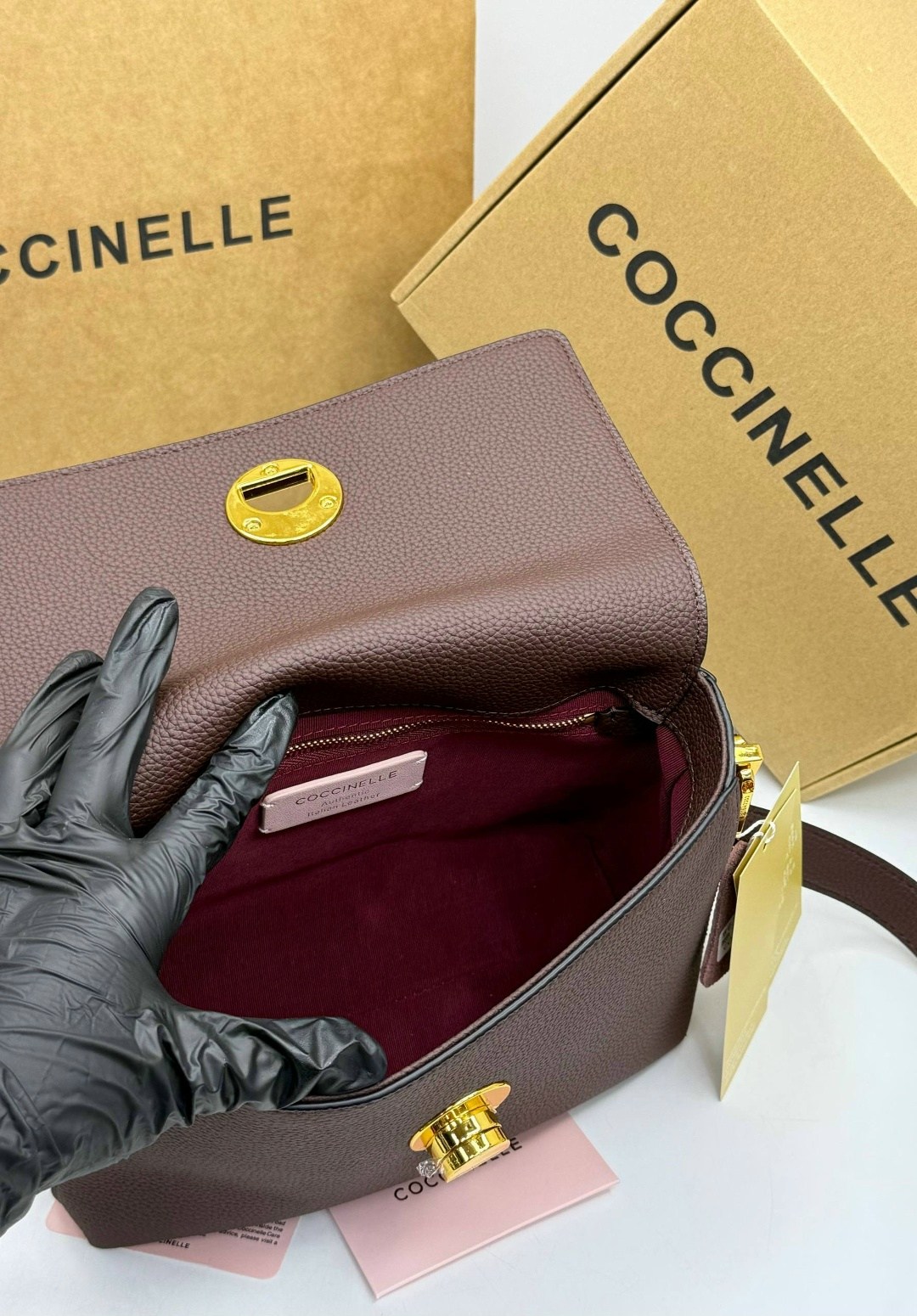 сумка coccinelle,женская сумка coccinelle,coccinelle сумка на плечо,сумки коричневый,сумка