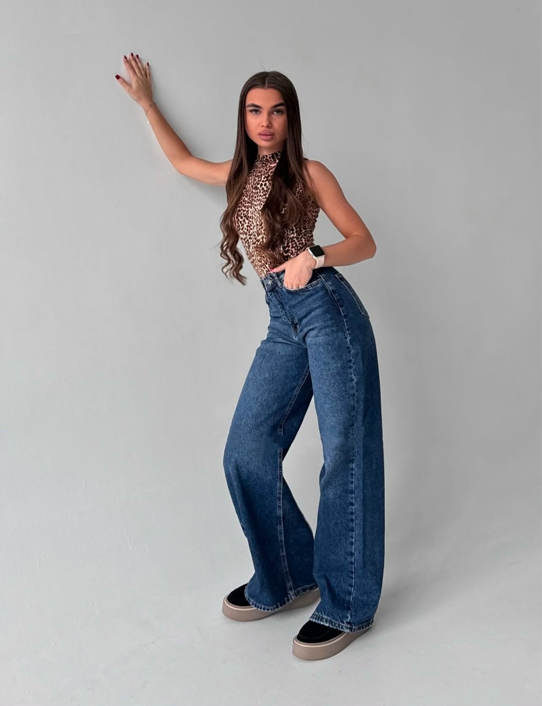 джинсы женские,джинсы женские клеш,широкие джинсы,джинсах,джинсы брюки