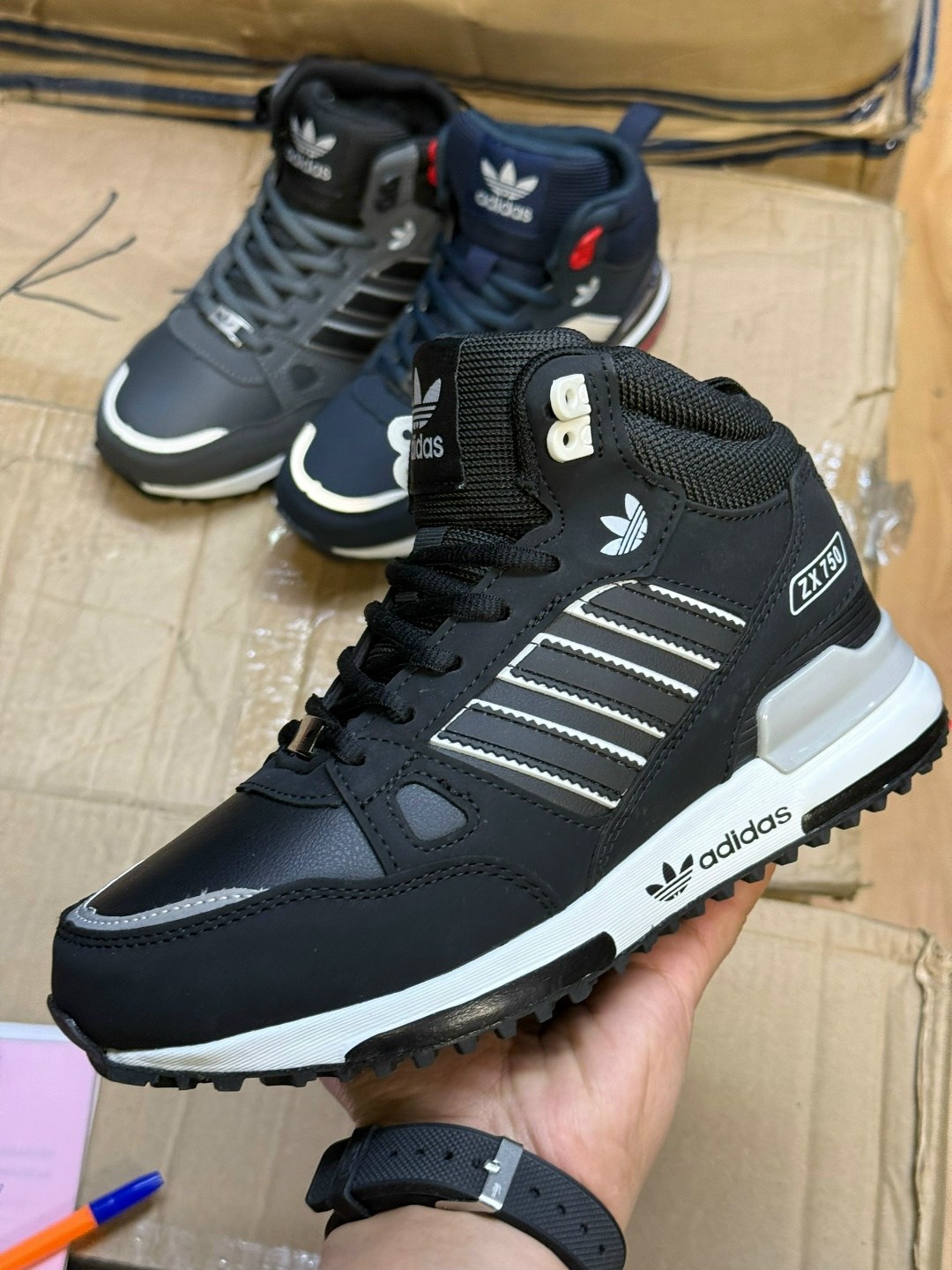 кроссовки зимние мужские адидас черные,зимние кроссовки adidas,зимние кроссовки адидас,зимние кроссовки мужские адидас,кроссовки adidas zx 750