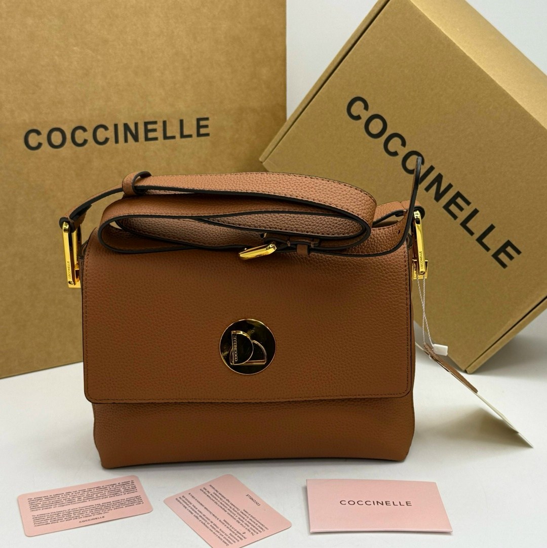 coccinelle сумка,женская сумка coccinelle,кожаная сумка coccinelle,coccinelle сумка на плечо,сумка coccinelle сумка