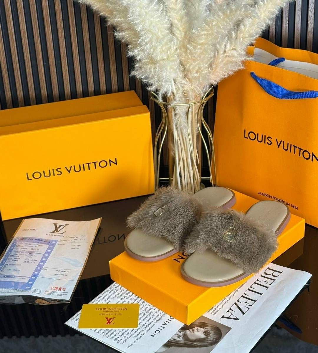 тапочки louis vuitton,шлепанцы louis vuitton,,меховые тапочки луи виттон,тапочки женские