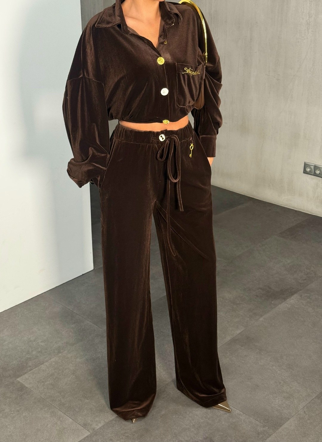 велюровый костюм,костюм женский велюровый,бархатный костюм,костюм из велюра,женский костюм из бархата