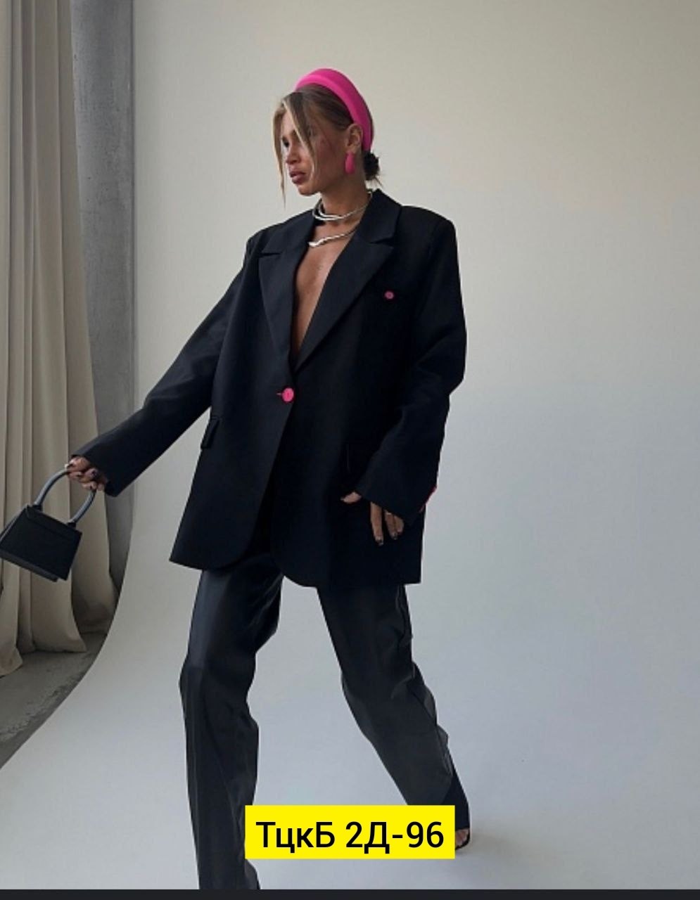 пиджак оверсайз с розовыми пуговицами,пиджак женский черный оверсайз,пиджаки оверсайз,женский оверсайз пиджак,жакет оверсайз
