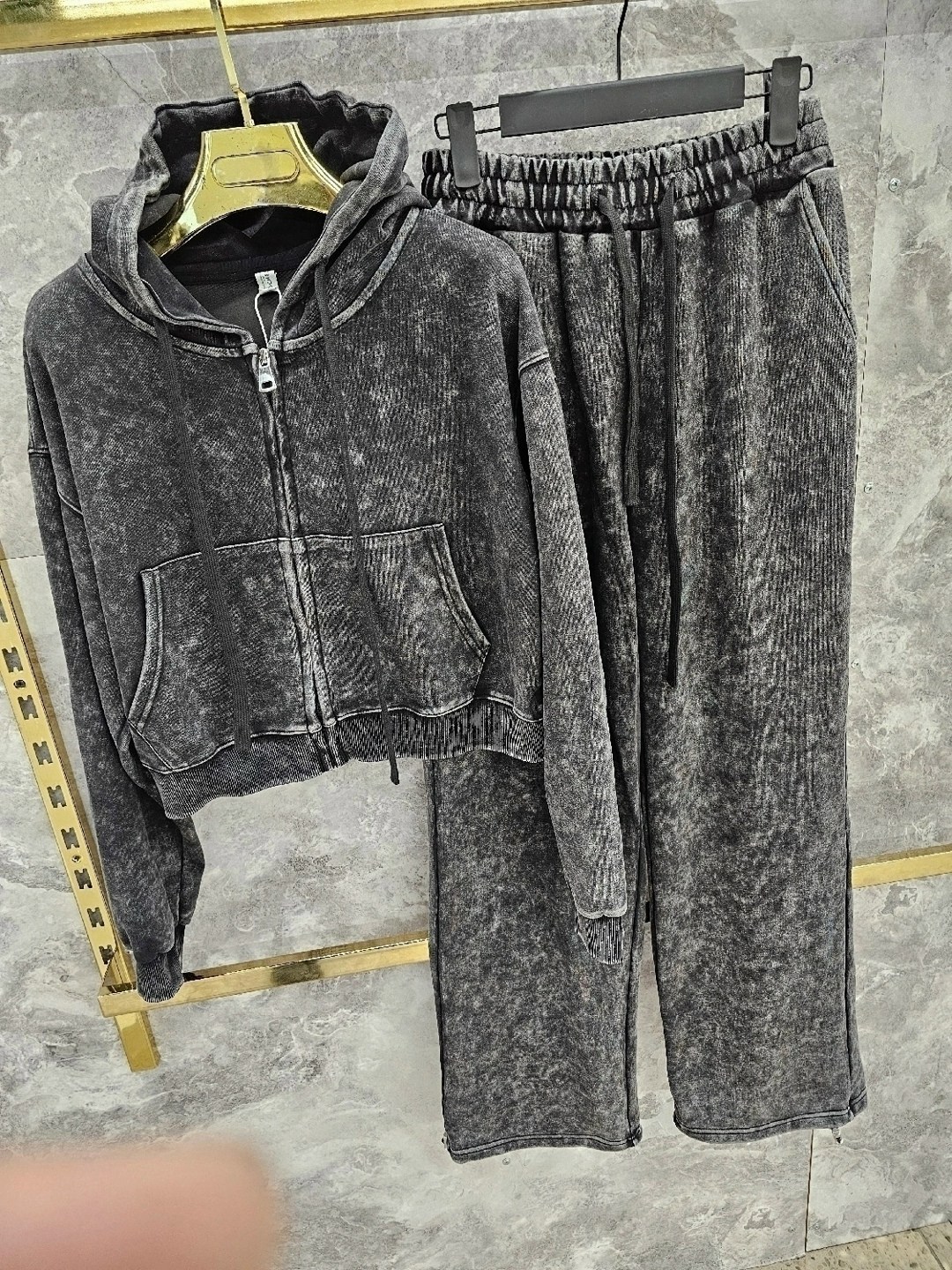 спортивные костюмы женские,спортивные костюм,костюмы двойки,велюровые костюмы,серый спортивный костюм женский