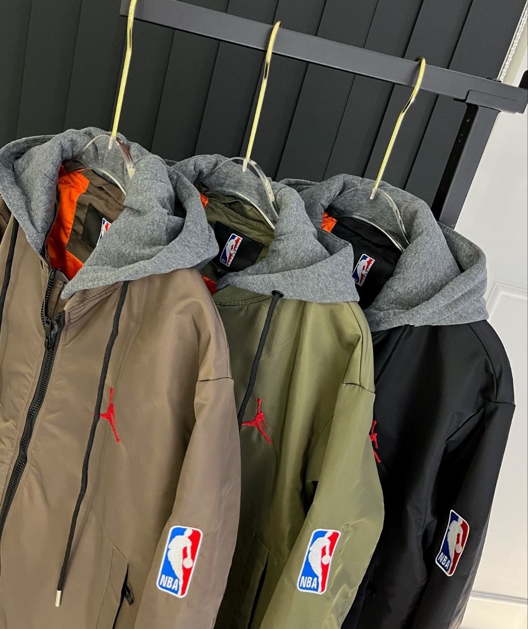 куртка бомбер,повседневная куртка,демисезонная куртка,модная куртка,куртка