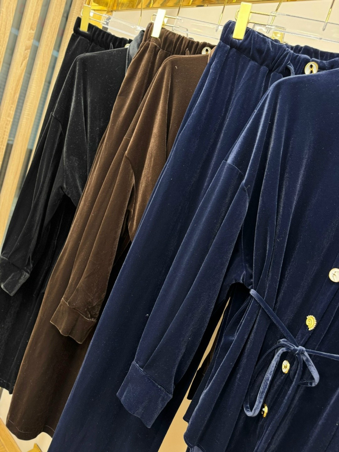 велюровый костюм,костюм женский велюровый,бархатный костюм,костюм из велюра,женский костюм из бархата