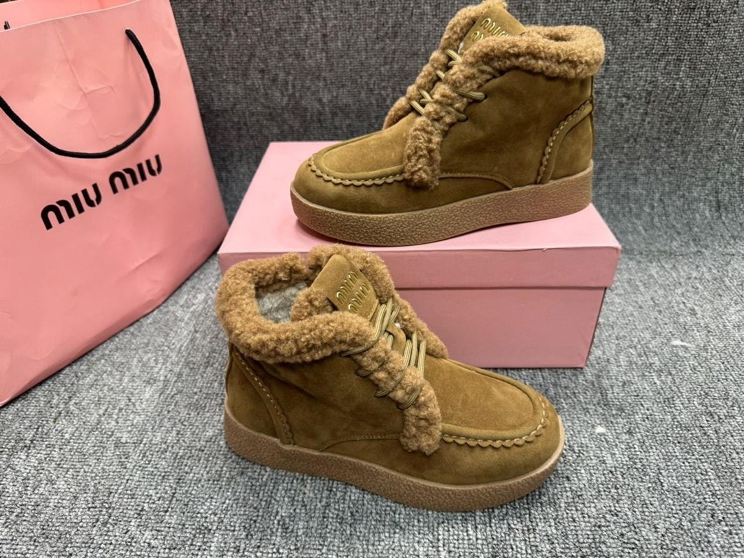 ,ботинки с мехом нескользящие женские,зимняя женская ,ботинки miu miu,ботинки с мехом