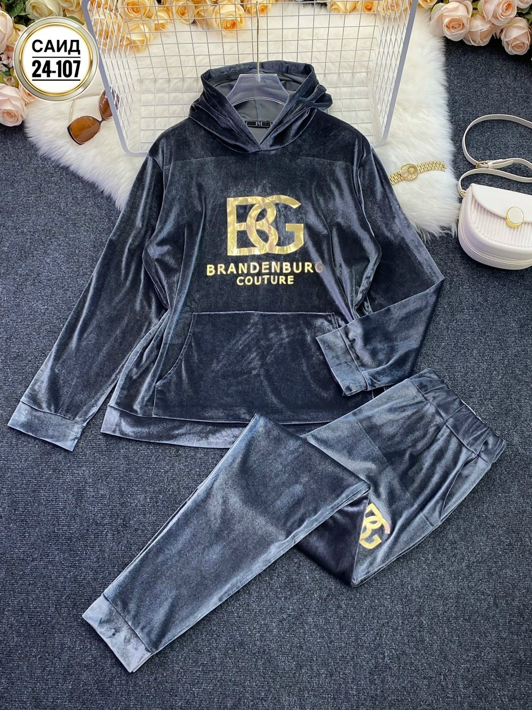 велюровый спортивная костюм,спортивный костюм женский велюровый большой размер,велюровые костюмы,женский костюм,велюр спортивный костюм больших размеров