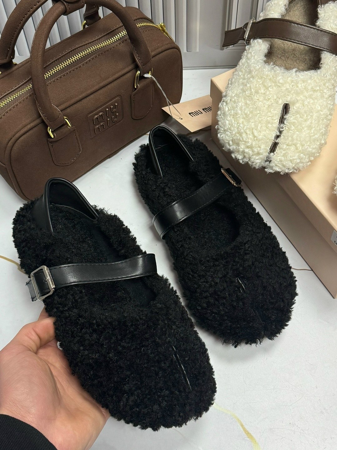 , женская,лоферы на меху,тапочки модные,меховые лоферы
