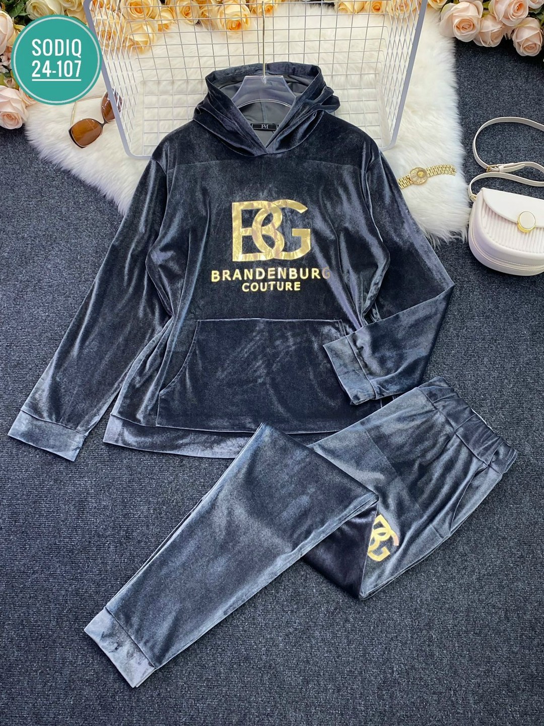 женские спортивные костюмы больших размеров,костюмы спортивные женские,велюровый костюм спортивный,спортивные костюмы для женщин,спортивные костюмы