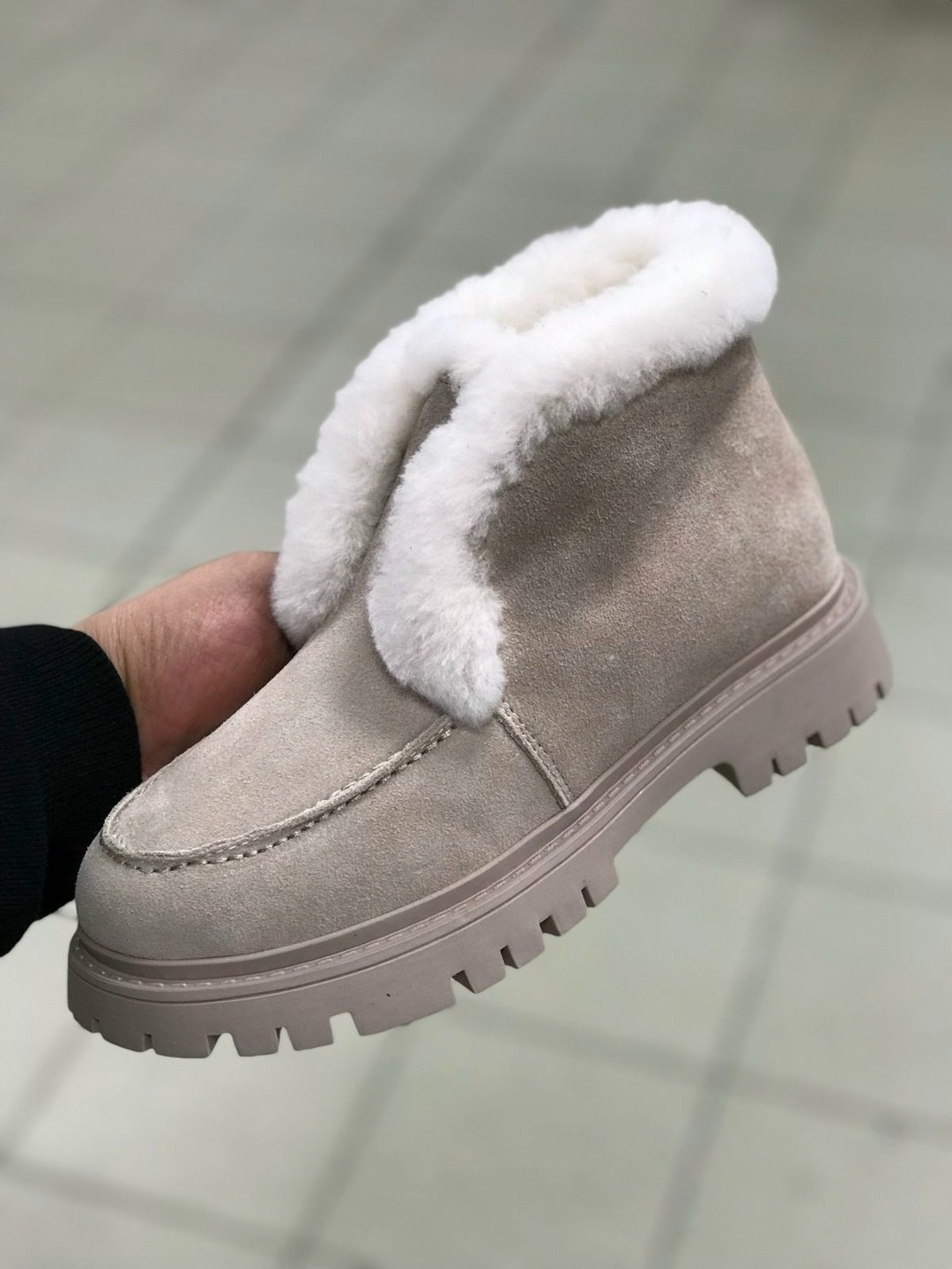 ,зимняя  женская,замшевые угги,зимняя ,ботинка женские зимние