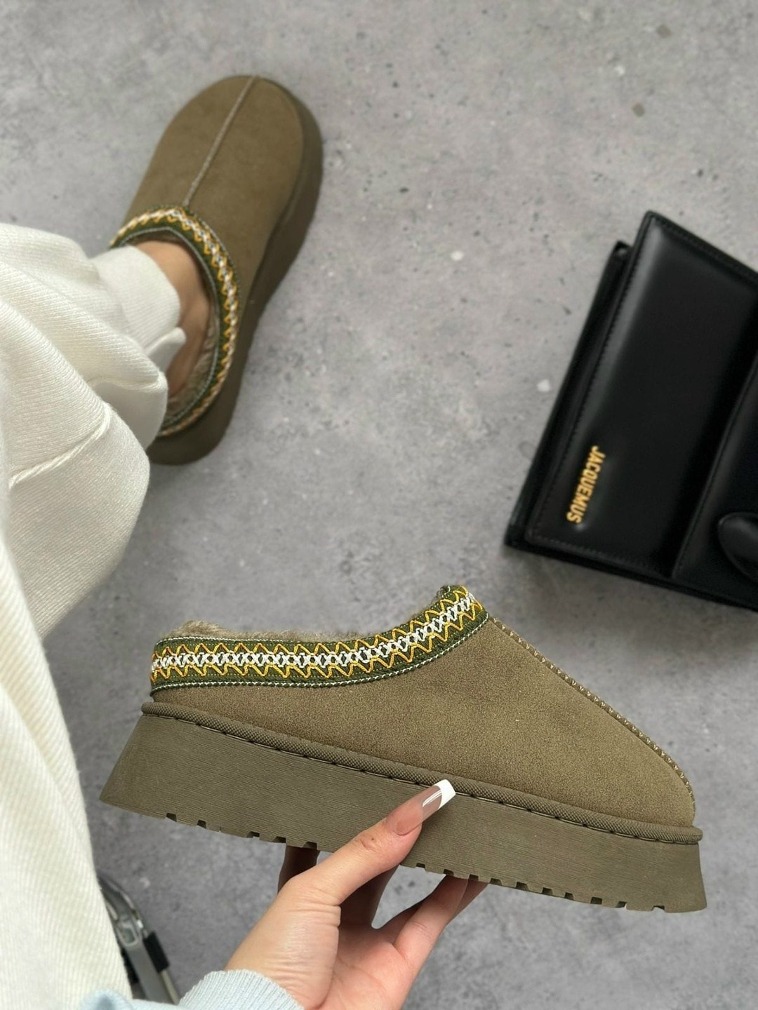 угги женские,,дизайнерская ,повседневная , теплая