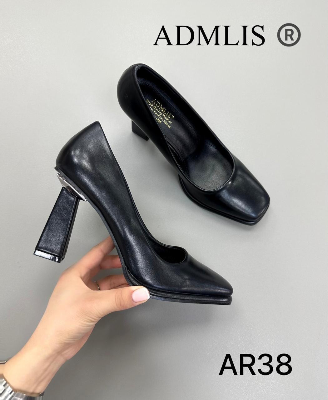 ,каблуки туфли,туфли женские,черные туфли,туфли лодочка