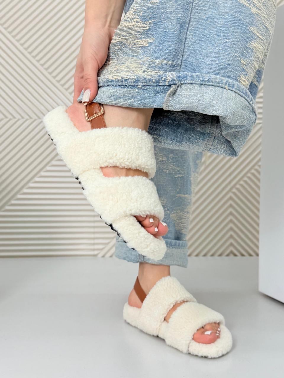 ,меховые тапочки для улицы женские,меховые босоножки,модные тапочки,меховые тапочки